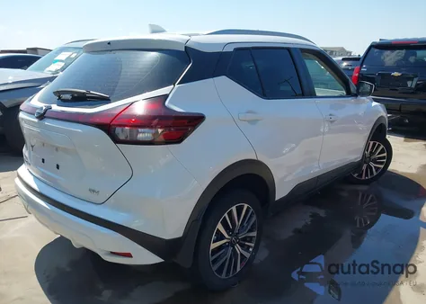 2023 Nissan Kicks Sv Xtronic Cvt z USA, uszkodzony, nr VIN 3N1CP5CV9PL508836